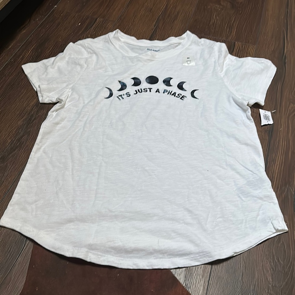 white t-shirt